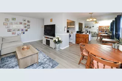 100 Pierson Miller Dr #4, Pompton Lakes, NJ 07442 - Photo 4