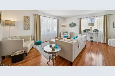 49 New York Ave, Jefferson Township, NJ 07849 - Photo 4