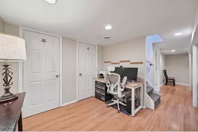 49 New York Ave, Jefferson Township, NJ 07849 - Photo 18