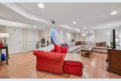 49 New York Ave, Jefferson Township, NJ 07849 - Photo 16