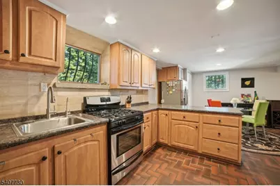 63 Hemlock Rd, Little Falls Township, NJ 07424 - Photo 12