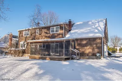 3 Maple Ct, East Hanover Township, NJ 07936 - Photo 4