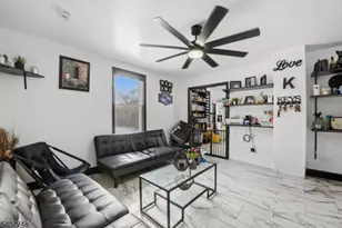 34 Koolidge Ct, Franklin Township, NJ 08873 - Photo 4