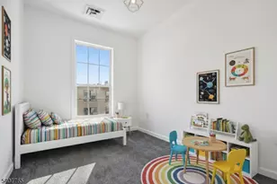 589 Tremont Ave, Orange, NJ 07050 - Photo 16