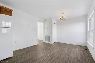 589 Tremont Ave, Orange, NJ 07050 - Photo 6