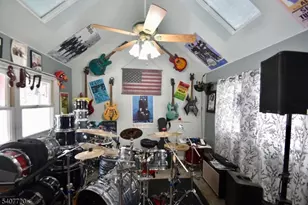 27 Grandview Ave, Jefferson Township, NJ 07460 - Photo 20