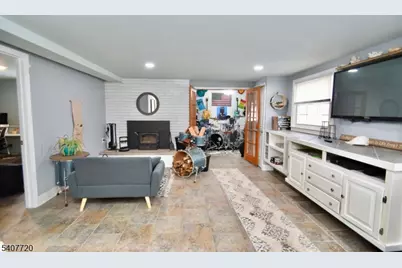 27 Grandview Ave, Jefferson Township, NJ 07460 - Photo 14