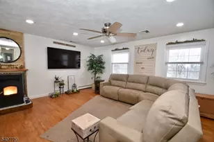 27 Grandview Ave, Jefferson Township, NJ 07460 - Photo 12