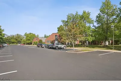 176 Tamarack Circle Ondo, Montgomery Township, NJ 08558 - Photo 4