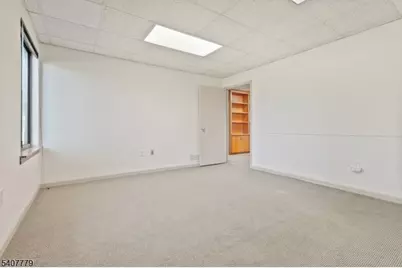 176 Tamarack Circle Ondo, Montgomery Township, NJ 08558 - Photo 20