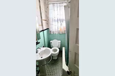 388 Seymour Ave, Newark, NJ 07112 - Photo 12