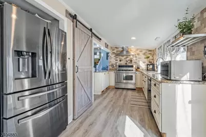 14 Oneida Trl, Wayne, NJ 07470 - Photo 10