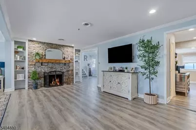 14 Oneida Trl, Wayne, NJ 07470 - Photo 4