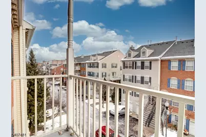 42 Krueger Ct, Newark, NJ 07103 - Photo 22