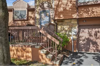 19 Heritage Way, Rockaway Township, NJ 07866 - Photo 2