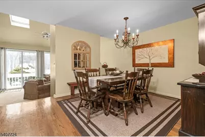 52 Manor Sq, Sparta Township, NJ 07871 - Photo 4