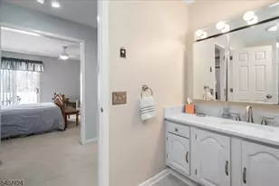 52 Manor Square, Sparta Township, NJ 07871 - Photo 32