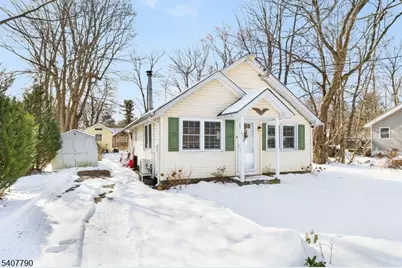 110 Breakneck Rd, Vernon, NJ 07422 - Photo 1