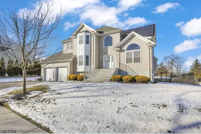 4 Bellows Ln, Montville Township, NJ 07082 - Photo 4