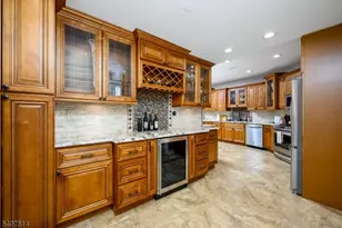 701 Timberbrooke Dr, Bedminster Township, NJ 07921 - Photo 10