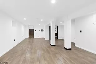 216 Renner Ave, Newark, NJ 07112 - Photo 22