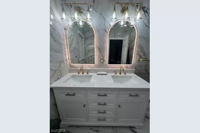 19 Dacotah Ave, Parsippany, NJ 07034 - Photo 8