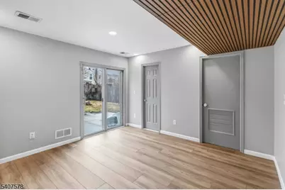 19 Dacotah Ave, Parsippany, NJ 07034 - Photo 6