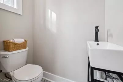 22 Dartmouth Rd, West Orange Township, NJ 07052 - Photo 12