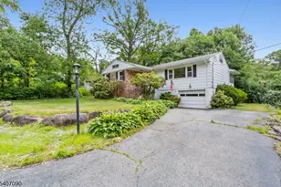 3 Mulberry Trail, Kinnelon, NJ 07405 - Photo 2