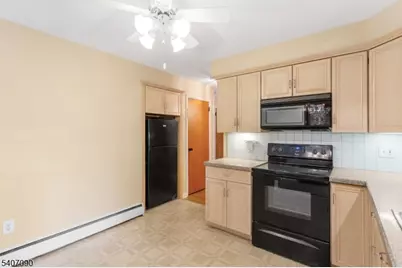 3 Mulberry Trl, Kinnelon, NJ 07405 - Photo 12