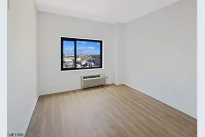 1 Carriage City Plz #1203, Rahway, NJ 07065 - Photo 4