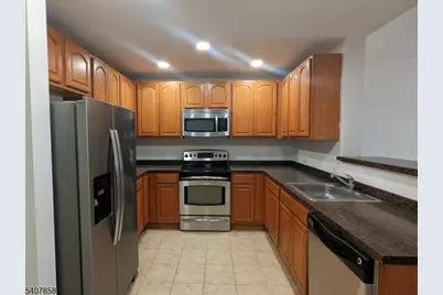 1 Carriage City Plz #1203, Rahway, NJ 07065 - Photo 6