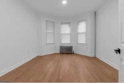 45 Seymour Ave, Newark, NJ 07108 - Photo 6