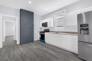 45 Seymour Ave, Newark, NJ 07108 - Photo 20