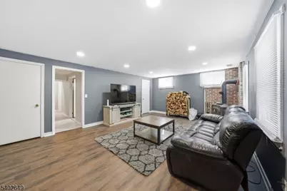 32 Willow St, Sussex, NJ 07461 - Photo 16