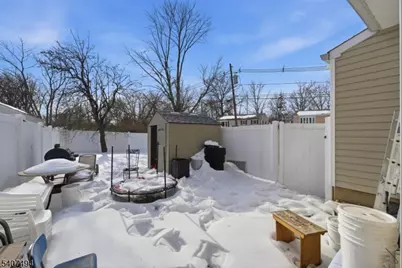 54 E Pennsylvania Ave, Woodbridge Township, NJ 07001 - Photo 16