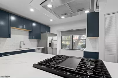 243 Penns Way, Bernards Township, NJ 07920 - Photo 10