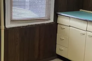 63 Lindsley Ave, Newark, NJ 07106 - Photo 14