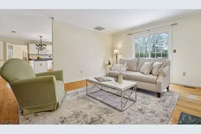 1138 William V Young Dr, Rahway, NJ 07065 - Photo 4