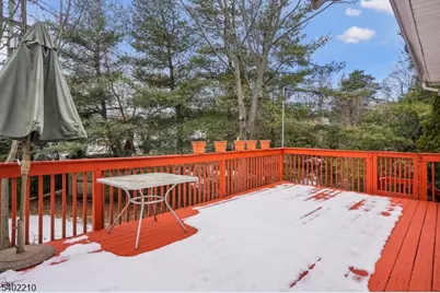 1138 William V Young Dr, Rahway, NJ 07065 - Photo 40