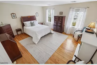 1138 William V Young Dr, Rahway, NJ 07065 - Photo 22