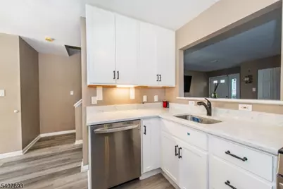 18 Bristol Ct, Lincoln Park, NJ 07035 - Photo 12