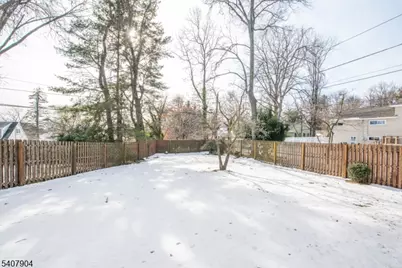 33 Tuers Pl, Montclair, NJ 07043 - Photo 32