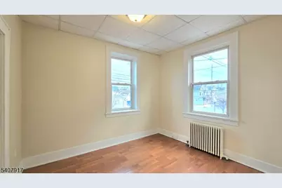 232 Lakeview Ave, Clifton, NJ 07011 - Photo 8