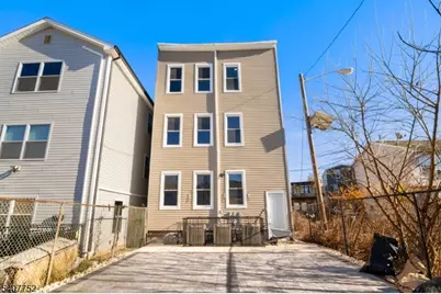 579 S 12th St Unit 2 #3, Newark, NJ 07103 - Photo 4