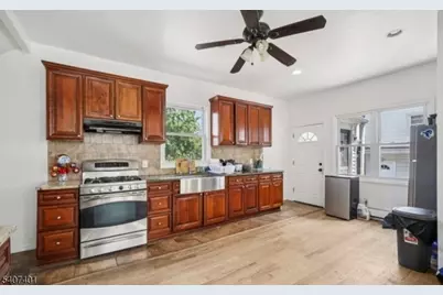 226 Waverly Pl, South Orange, NJ 07079 - Photo 2