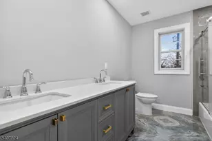 105 Woodfern Rd, Branchburg Township, NJ 08853 - Photo 32