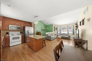 31 Meadow Ln, Vernon, NJ 07462 - Photo 12