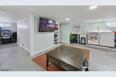 15 Godfrey Ave, Roseland, NJ 07068 - Photo 28