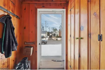 15 Godfrey Ave, Roseland, NJ 07068 - Photo 4